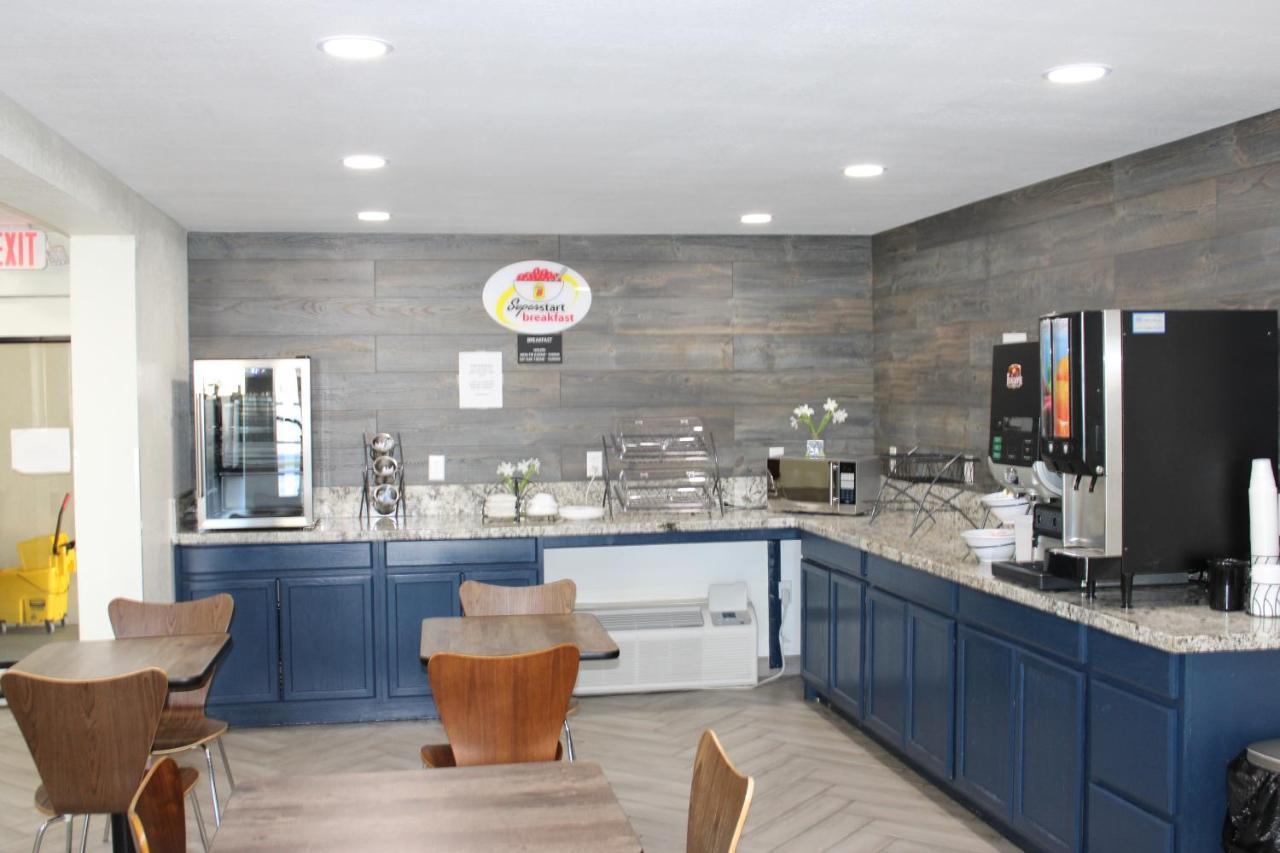 Hotel Super 8 By Wyndham Morganton Exteriér fotografie